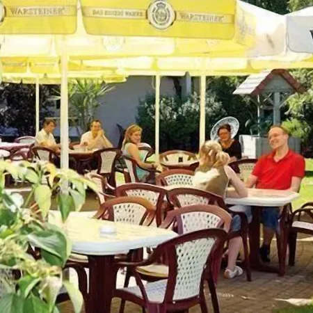 فندق Hotel-landrestaurant Schnittker 3*